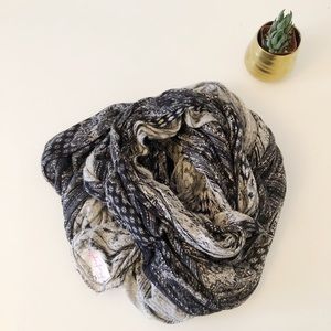 FREE PEOPLE  black + white cotton wrap scarf ✨